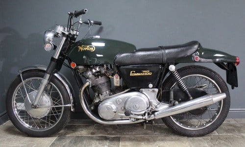 1971 Norton Commando 750 CC VENDU