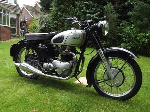 Lot 58 - A 1956 Norton Model 7 Dominator - 01/09/17 For Sale by Auction
