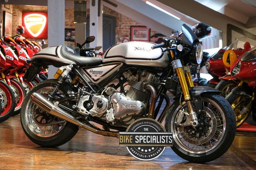 2016 Norton Commando 961 Cafe Racer with Sports Exhaust À venda