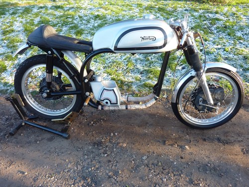 1962 Norton Manx rolling chassis,mostly NOS parts VENDIDO