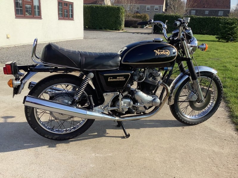 1974 Norton Commando Interstate
