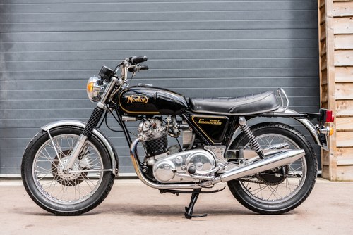 1973 Norton Commando 850