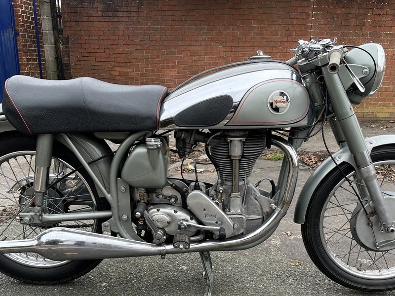 1956 Norton International Model 30