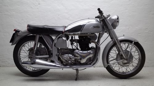 Picture of 1954 Norton Dominator De Luxe. Matching numbers. Early model. - For Sale