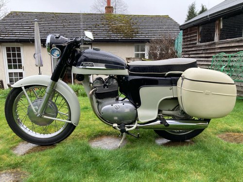 1961 Norton 350cc Navigator Deluxe For Sale by Auction