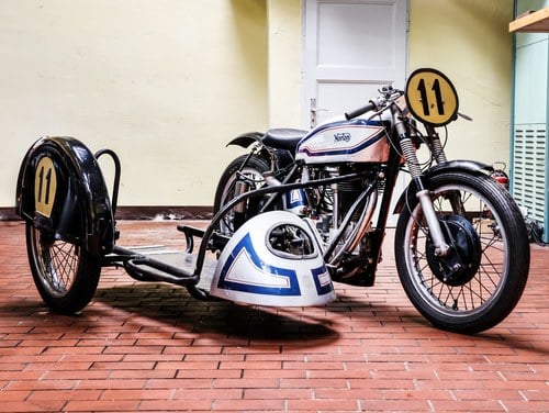 Lot 428 - Norton 490cc OHC Racing Sidecar Combination En Venta por Subasta