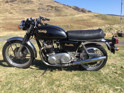 1975 Norton Commando 850