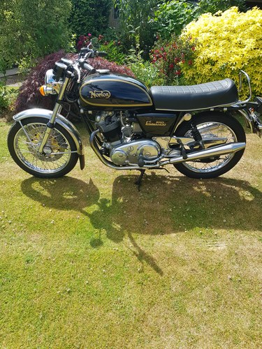 1974 Norton Commando 850