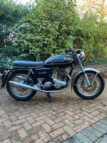 1973 Norton Commando 850