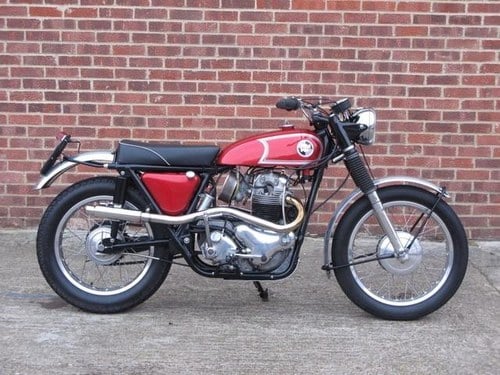 1967 NORTON P11 Te koop