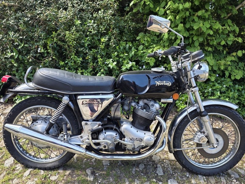 1974 Norton Commando 850