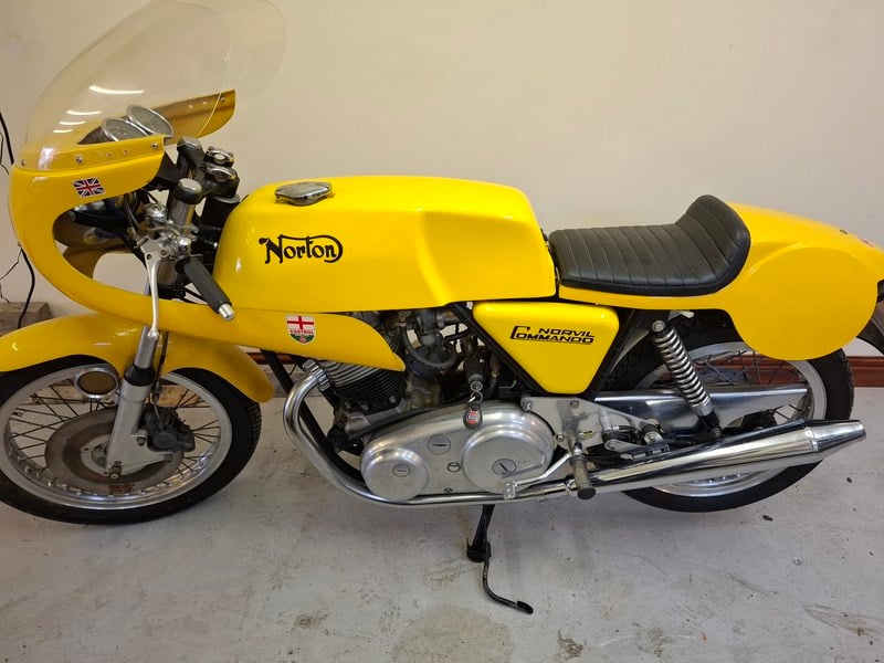 1972 Norton Commando 750 - 1 1972 Norton Commando 750 - 1