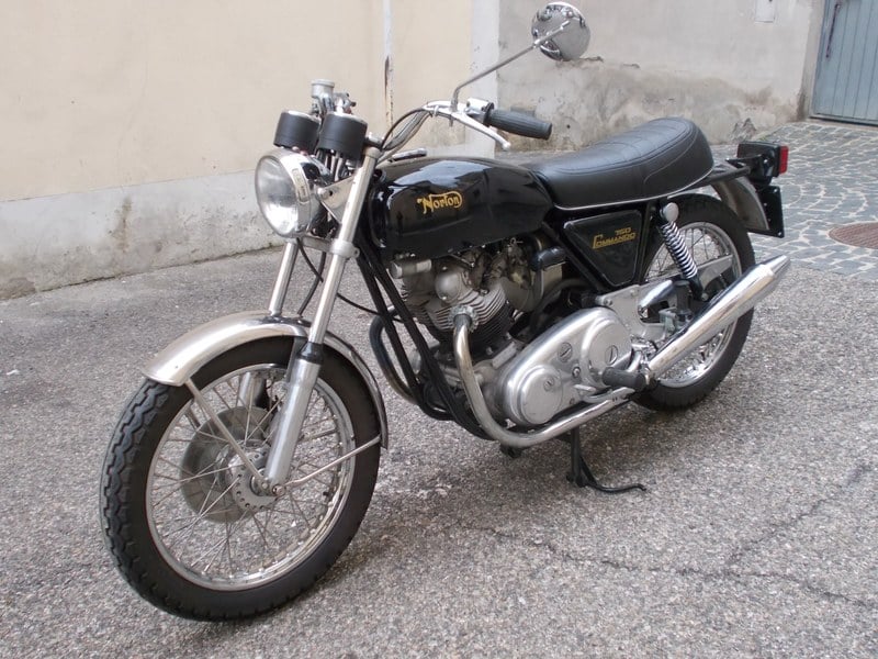 1974 Norton Commando 750 - 2 1974 Norton Commando 750 - 2
