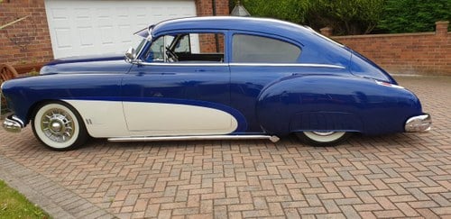 Oldsmobile 88 custom fastback 1949 A vendre