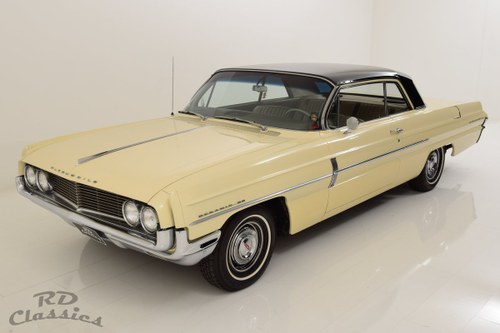 1962 Oldsmobile 88 2D Holiday Hardtop Coupe For Sale
