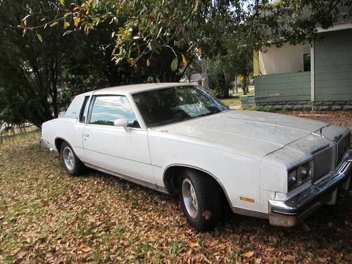 1980 Oldsmobile Cutlass Supreme 2DR HT A vendre