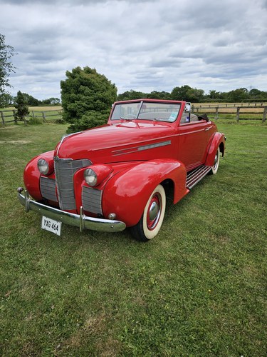 1939 Oldsmobile Series 60 Business Roadster