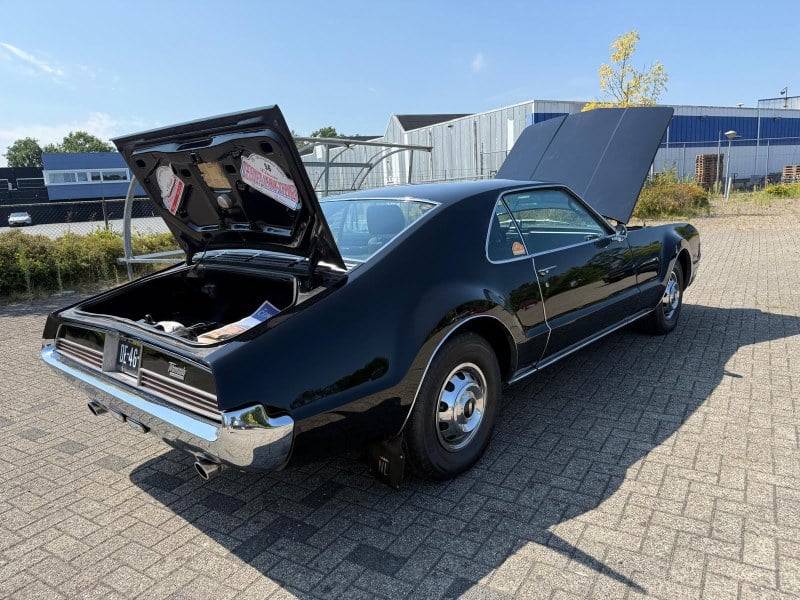 1965 Oldsmobile Toronado - 2 1965 Oldsmobile Toronado - 2