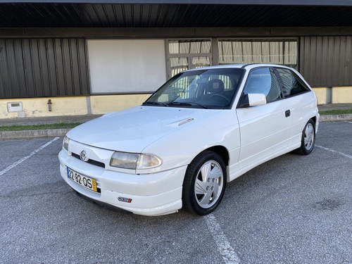 Opel Astra 2.0 GSI 8v | Vauxhall Astra 2.0 GSI 8v