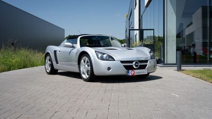 2002 Opel GT