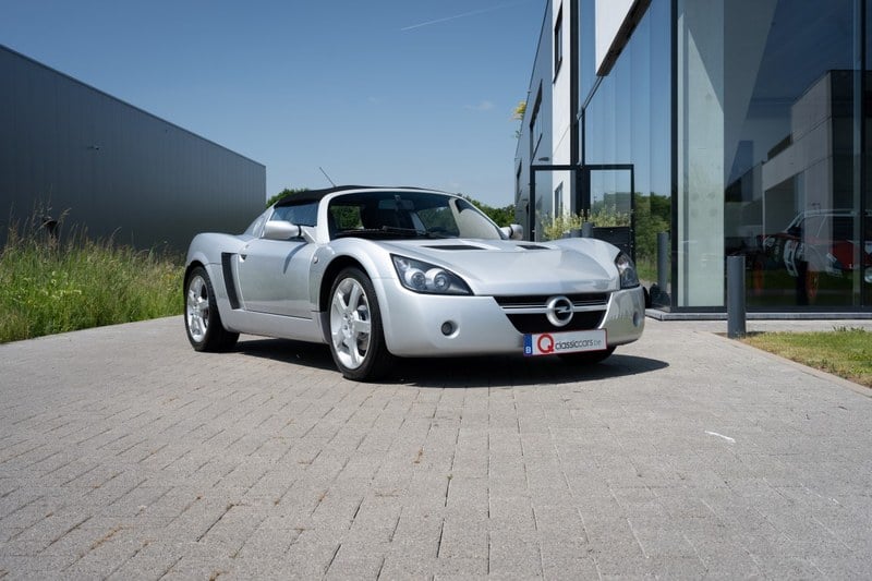 2002 Opel GT