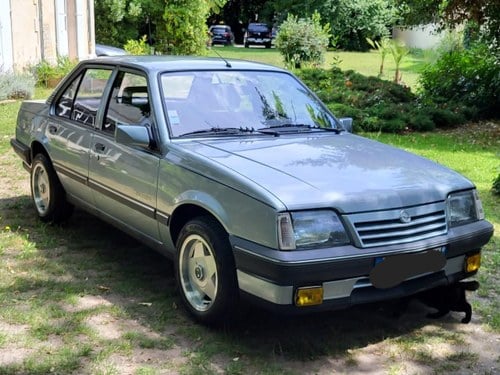 1988 OPEL Ascona 1.6 S exclusive A vendre