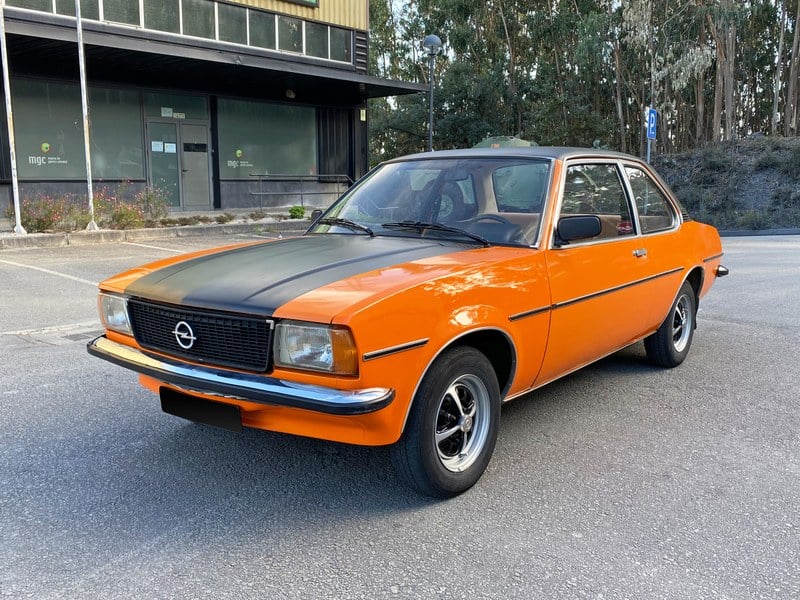 Opel Ascona B 1600 - Vauxhall Cavalier Mk1 2 doors