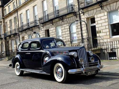 1939 PACKARD SUPER EIGHT - CONCOURS STANDARD - EXCEPTIONAL ! For Sale