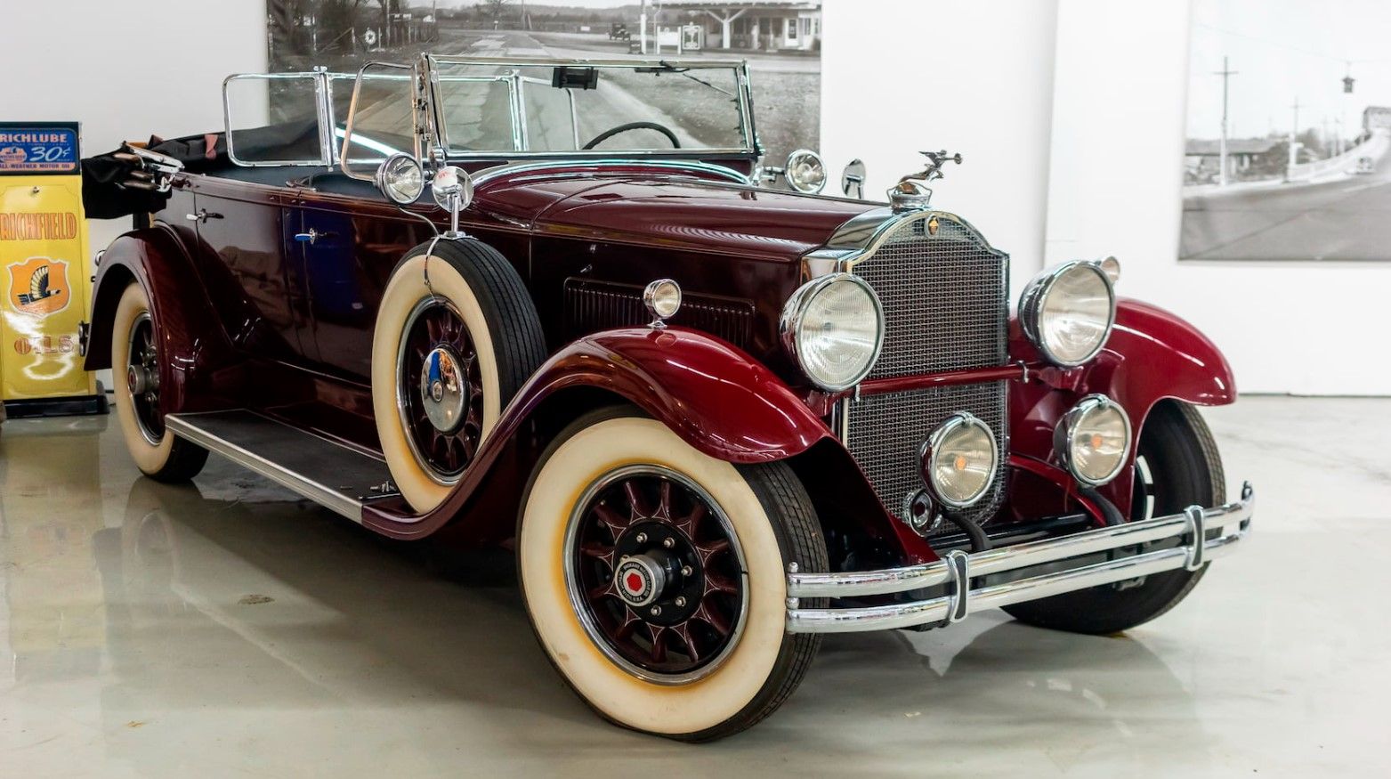1931 Packard 833