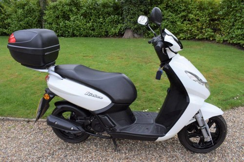 2018 Peugeot Kisbee 50cc Moped / Scooter 1-owner SOLD