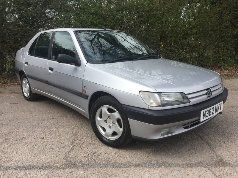Peugeot 306 Sedan - all proceeds to Disabled Racing Academy