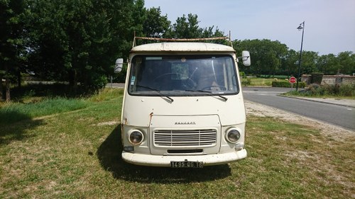 1976 Peugeot J7 In vendita