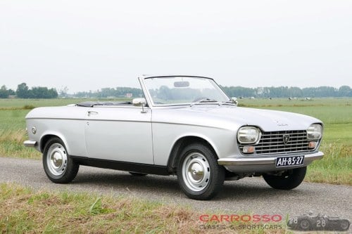 1967 Peugeot 204 in totally restored condition For Sale