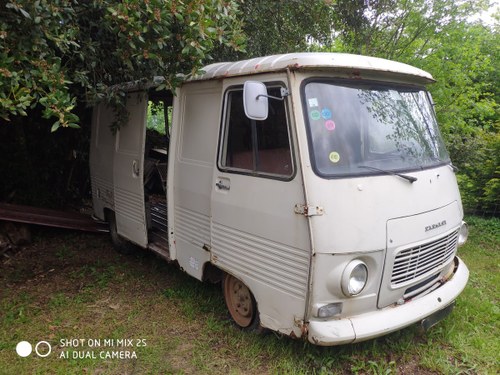 1978 Classic French Peugeot J7 Van Ideal Project For Sale