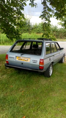 1986 Peugeot 305 GTX Estate SÅLD