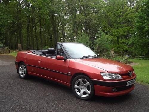 Lot 9 - A 1999 Peugeot 306 Cabriolet - 18/06/17 À venda em leilão