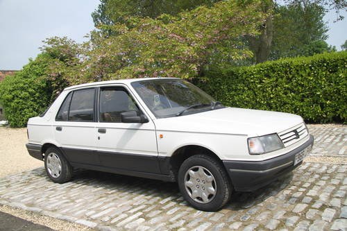 1988 Peugeot 309, MOT fail, but good runner 73,000 mile In vendita