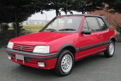 1994 PEUGEOT 205 CTi 1.9 CONVERTIBLE AUTOMATIC * ONLY 36000 MILES In vendita