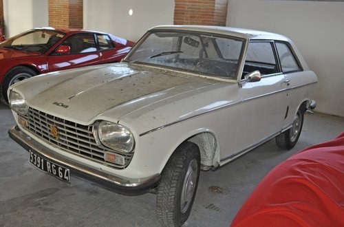 PEUGEOT 204 Coupé - 1968 for sale by auction For Sale by Auction