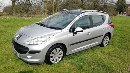 2009 Peugeot 207 estate, low miles, nice spec with panoramic roof For Sale
