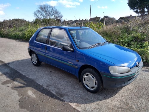 1997 Limited Edition Peugeot 106, 2 owners, low mileage! In vendita