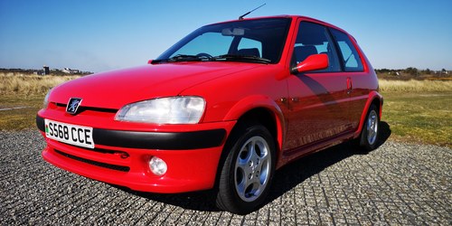 1999 Cherry Red Peugeot 106 GTi. In vendita