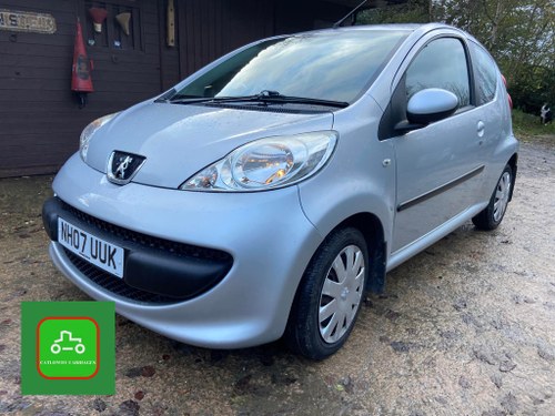 2007 PEUGEOT 107 URBAN FULL MOT, HISTORY, JAZZY INTERIOR 74mpg VENDUTO