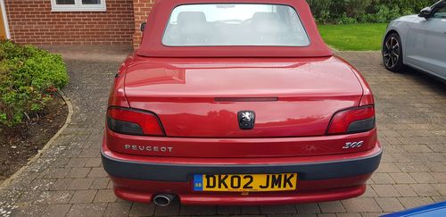 Picture of Peugeot 306S convertable