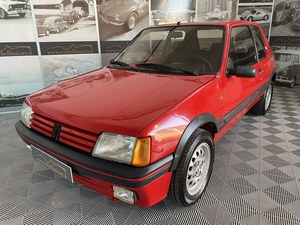 1985 Peugeot 205
