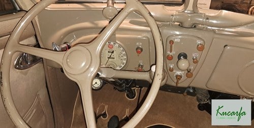 1939 Peugeot 402 - 8