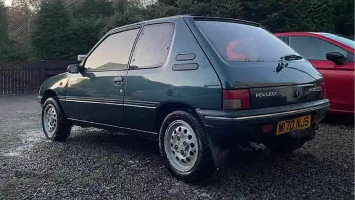 1994 Peugeot 205 Green Manual, 5 speed Right Hand Drive in Inverness ...
