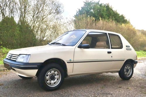 PEUGEOT 205 Indiana - 1992 A vendre