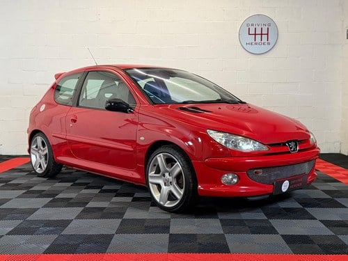 Superb 2004 Peugeot 206 GTi 180 with Low Owners VENDIDO
