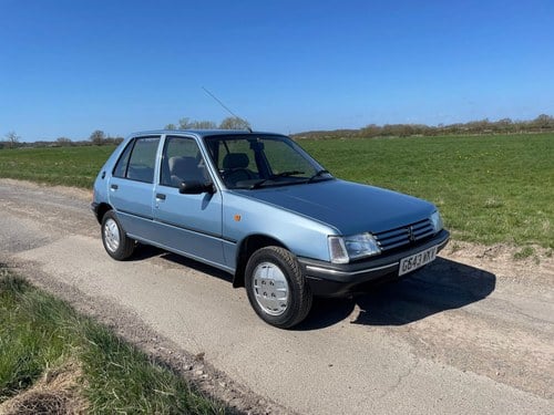 1989 Peugeot 205